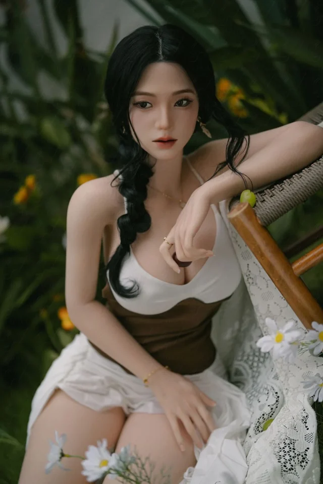 SY DOLL